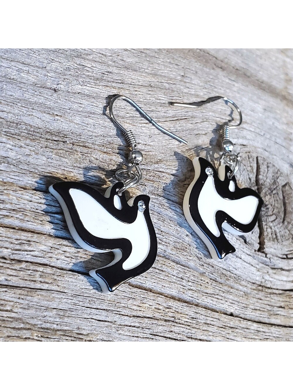 Vintage Y2K White Black Lucite Austrian Crystal Dove of Peace Hearts Earrings - Picture 2 of 8
